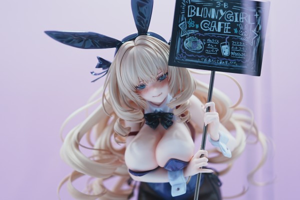 害羞，她恋爱了 钟堂英丽奈