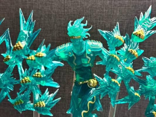 超像可动 JOJO的奇妙冒险 第三部 星辰斗士 白金之星 金色透明版