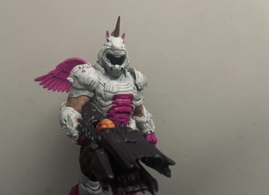 《毁灭：黑暗时代 毁灭者 7 英寸豪华版动作人偶》麦克法伦精英版 1 号