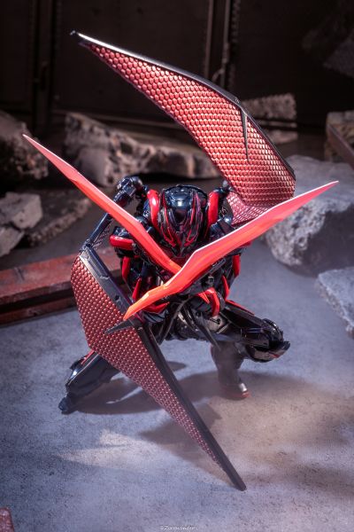 转轮科技系列 惊奇山口 蝙蝠侠：超越 未来蝙蝠侠