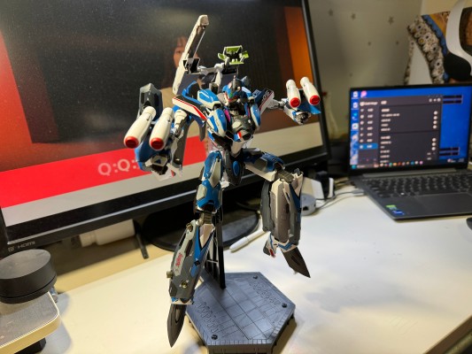 DX超合金 超时空要塞Δ VF-31J 齐格菲（疾风·因梅尔曼机）用SP背包