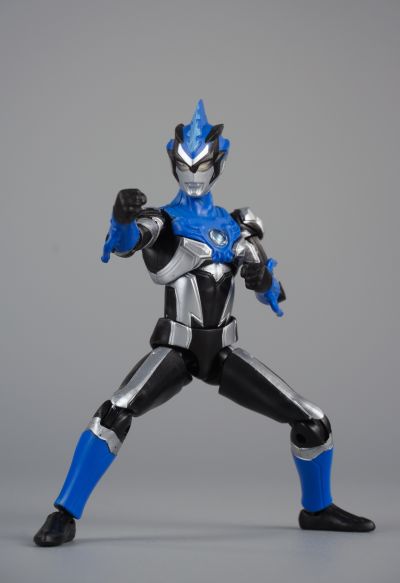 超动α奥特曼系列12