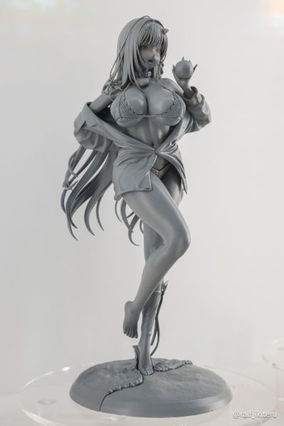 胜利女神：妮姬 毒蛇：爱情光芒