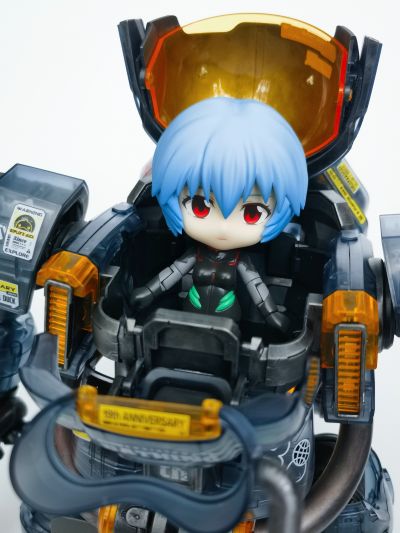 B.Duck 斯巴达克 19周年黑武士限定版