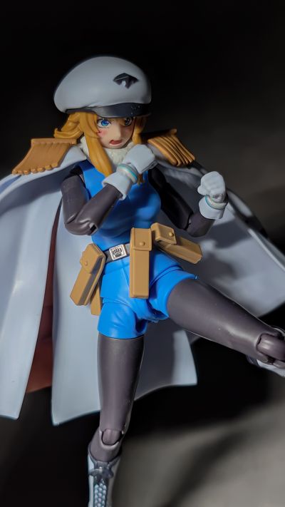 S.H.Figuarts  腼腆英雄 SPIRITS