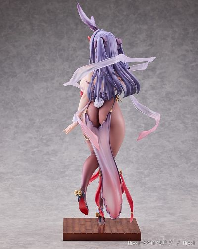 旗袍兔女郎 百合