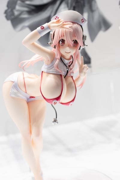 超级索尼子 护士比基尼