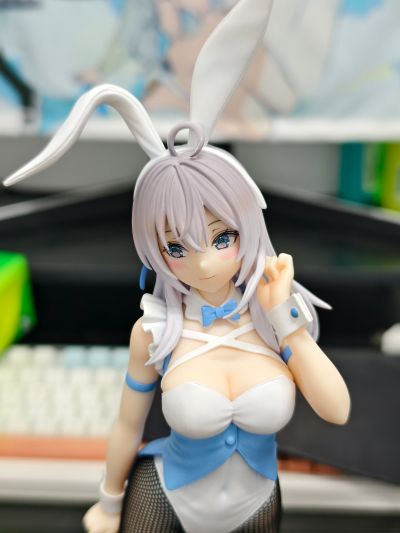 BiCute Bunnies 不时用俄语小声说真心话的邻桌艾莉同学 艾莉