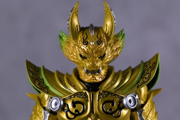 S.H.Figuarts（真骨雕制法） 黄金骑士牙狼（冴岛钢牙）牙狼20周年纪念版