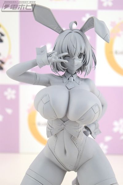 -樱-  索菲亚· F· 希琳 蓝色兔女郎