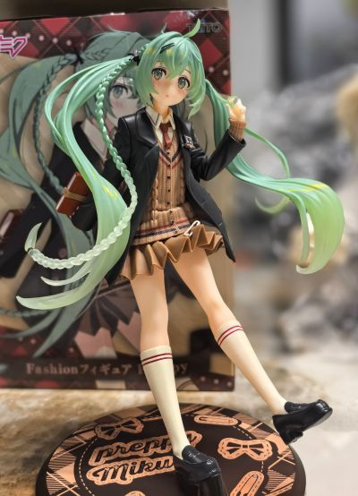 Fashion 初音未来  学院派