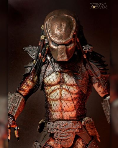 铁血战士 2 – 城市猎人铁血战士带 LED 灯 1/4 比例可动人偶