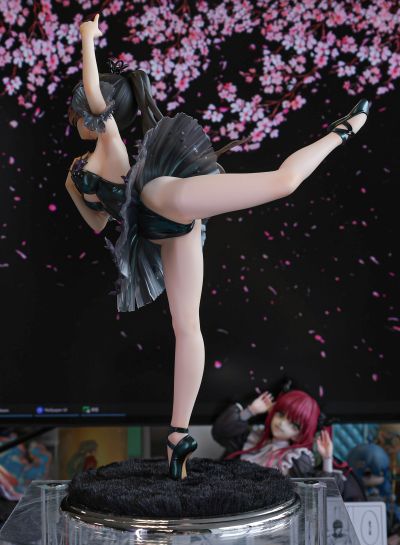 Dream Tech 黑天鹅少女