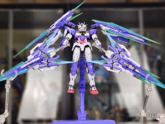 METAL BUILD 用于量子型00高达全刃装的配件包