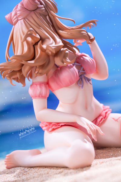 古立特宇宙 南梦芽 泳装