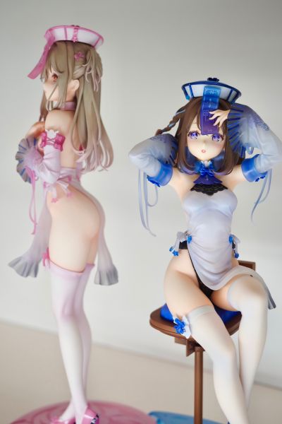 蓝色僵尸少女