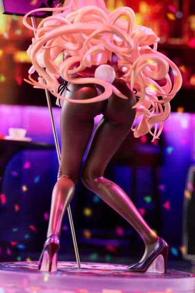 害羞，她恋爱了 钟堂英丽奈