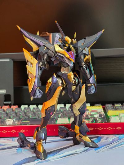 METAL BUILD DRAGON SCALE 兰斯洛特·阿尔比昂零式
