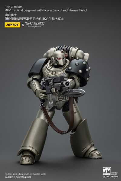 战锤：荷鲁斯之乱 钢铁勇士 配备能量剑和等离子手枪的MKVI型战术军士