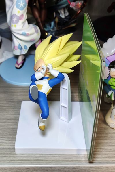 龙珠大魔 超级赛亚人3小贝吉塔 附带背景板的珍藏人偶