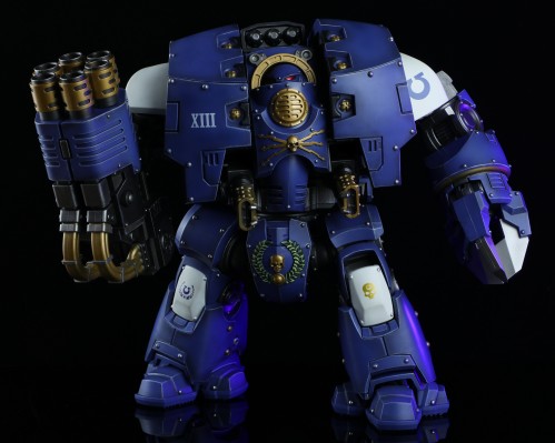 战锤:荷鲁斯叛乱 极限战士 装备旋风热熔矛阵和攻城爪的利维坦无畏机甲