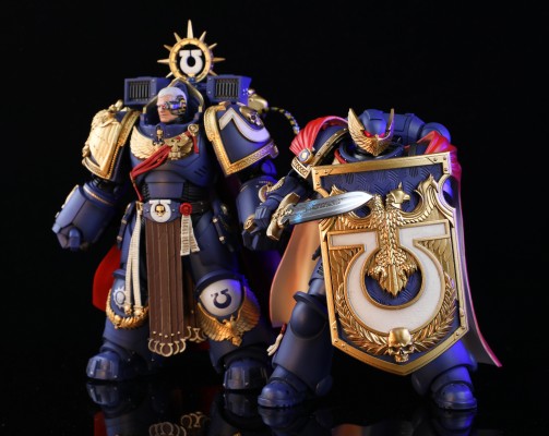 战锤40000：星际战士 极限战士 马尔纽斯·卡尔加，战团长 配备MKⅩ格拉维斯装甲和奥特拉马拳套