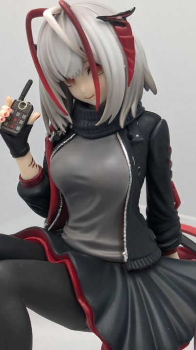 明日方舟 压泡面人偶—W·能量联结款—