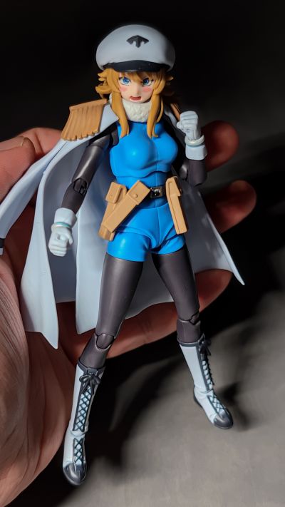 S.H.Figuarts  腼腆英雄 SPIRITS