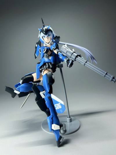 机甲少女 P3 短剑