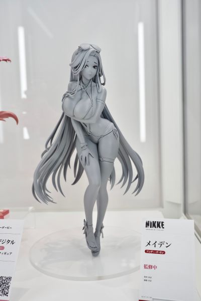 胜利女神：新的希望 梅登 艳阳之下