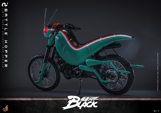 《假面骑士暗日》战斗蝗虫/战蝗摩托 1:6比例珍藏品