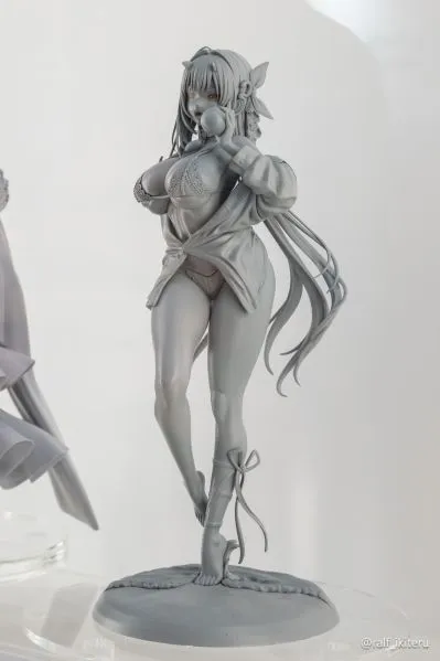 胜利女神：妮姬 毒蛇：爱情光芒
