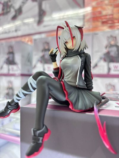 明日方舟 压泡面人偶—W·能量联结款—