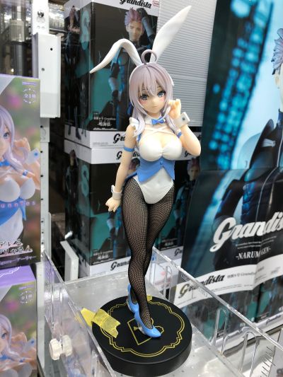 BiCute Bunnies 不时用俄语小声说真心话的邻桌艾莉同学 艾莉