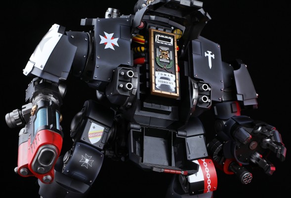 战锤40000  黑色圣堂 救赎者型无畏机甲