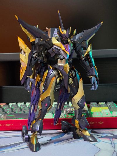 METAL BUILD DRAGON SCALE 兰斯洛特·阿尔比昂零式