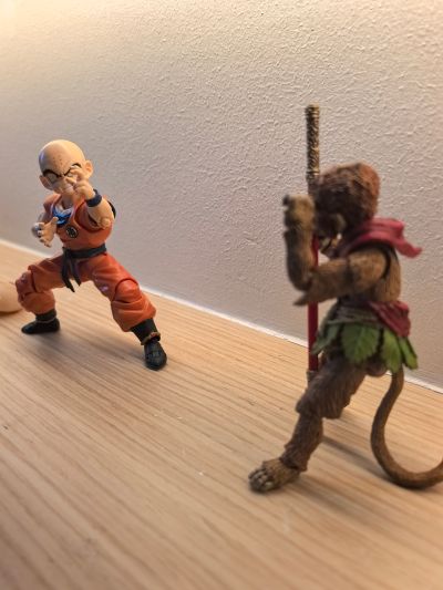 S.H.Figuarts 龙珠Z 库林-最强的地球男人-