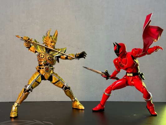 S.H.Figuarts（真骨雕制法） 黄金骑士牙狼（冴岛钢牙）牙狼20周年纪念版