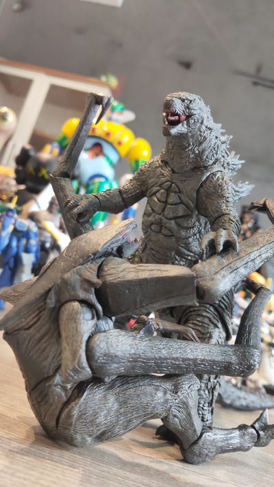 极致超值系列 哥斯拉2014 雌穆托