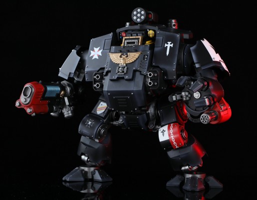 战锤40000  黑色圣堂 救赎者型无畏机甲