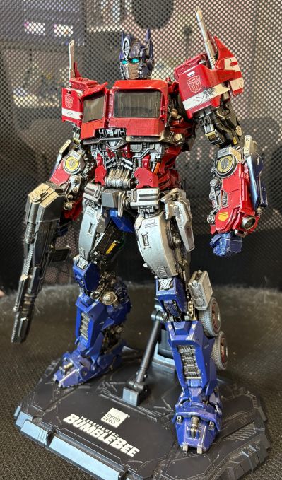 3Z0930 DLX 大黄蜂 擎天柱 塞伯坦模式