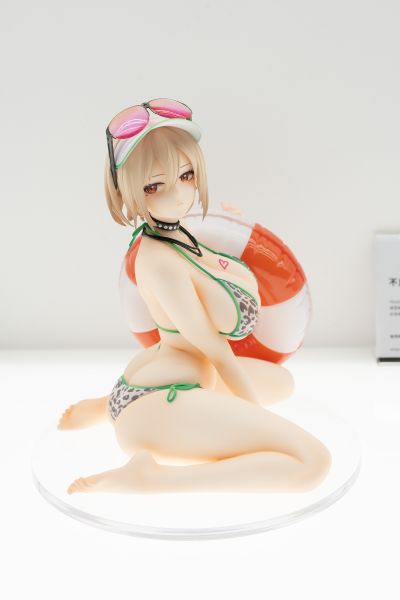 EXTRA 不良警察 泳装