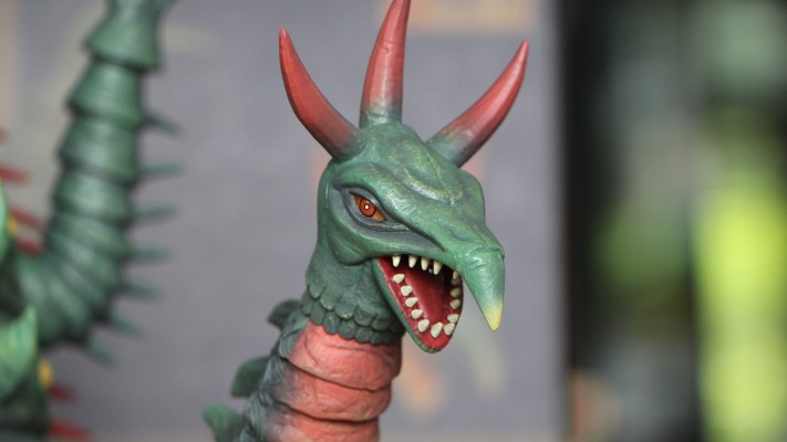 大怪兽系列 莫卡旦达 发光版