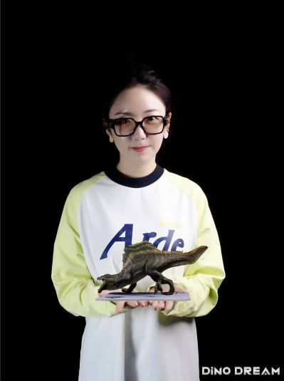 侏罗纪世界:重生 脊背龙 攻击形态