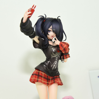 主播女孩重度依赖 糖糖 1/7 比例手办