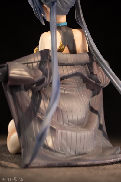 蔚蓝档案  龙华妃咲（旗袍&兔女郎）