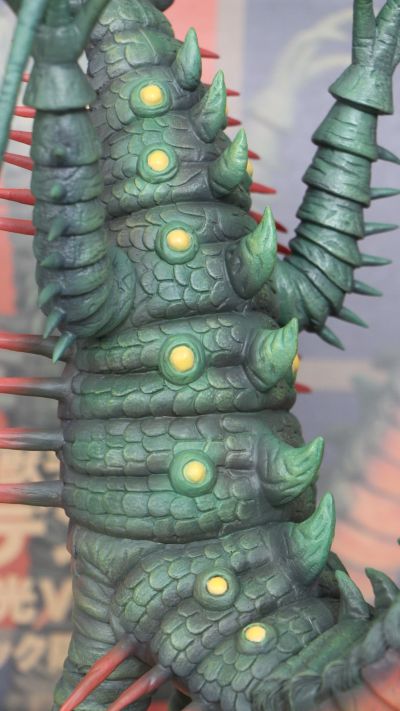 大怪兽系列 莫卡旦达 发光版