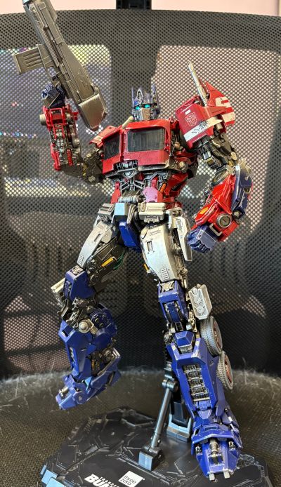 3Z0930 DLX 大黄蜂 擎天柱 塞伯坦模式