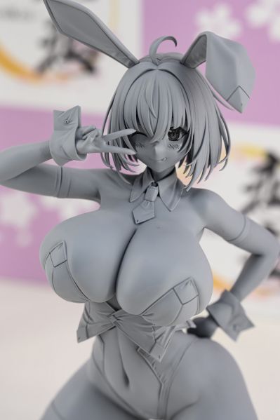 -樱-  索菲亚· F· 希琳 蓝色兔女郎