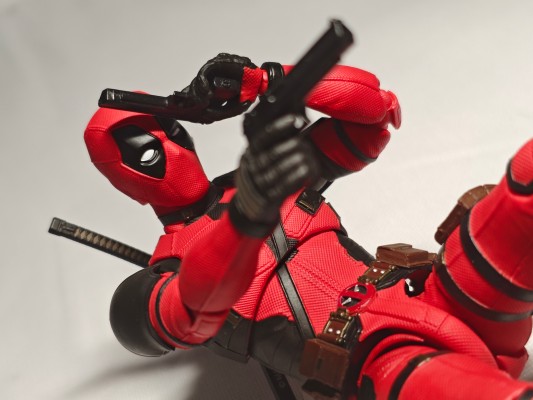 S.H.Figuarts 死侍（死侍与金刚狼）